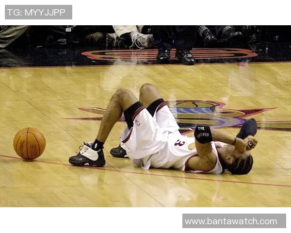 2001年艾弗森与卡特的巅峰对决揭示篮球之美与激情的碰撞